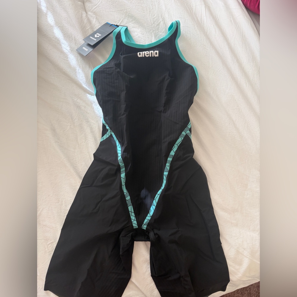 Never Worn! Arena Primo Open Back Women’s Tech Suit